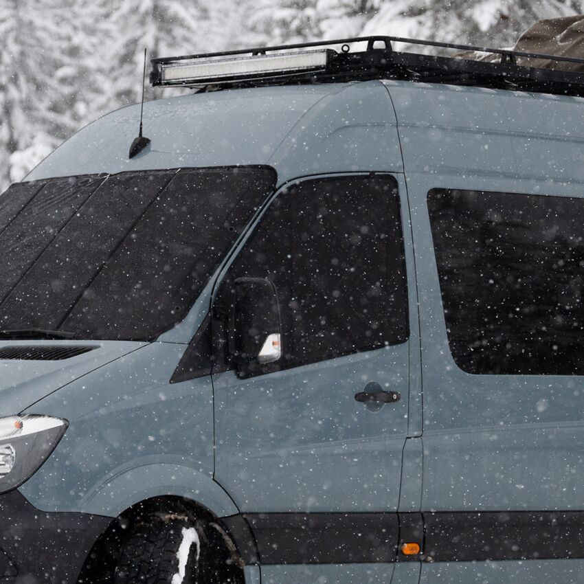 Magnet-AUSSENISOLIERUNG Mercedes Sprinter 906 und VW Crafter 1 Windschutzscheibe (2006-2018) für Solar