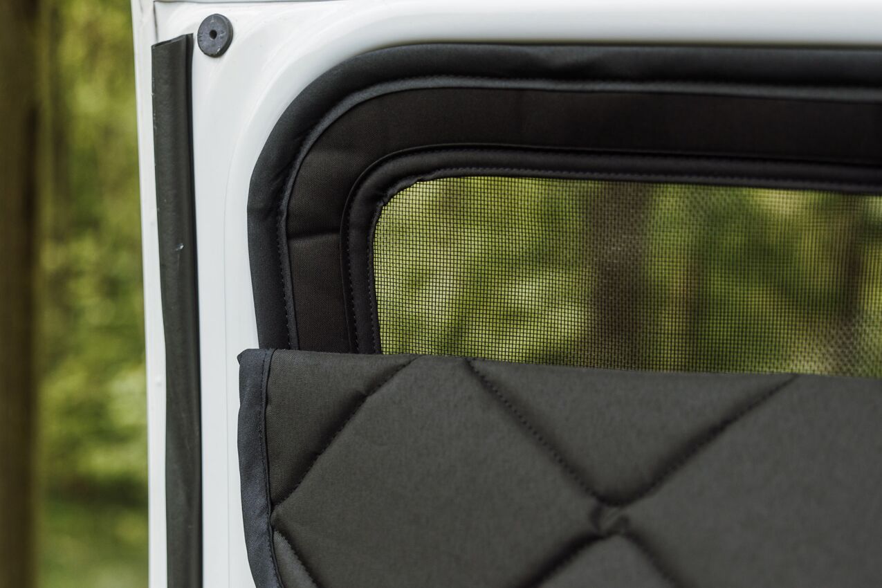 Magnet-Moskitonetz für VW T6.1 Multivan, Caravelle, California, Transporter mit Magnete Thermomatte