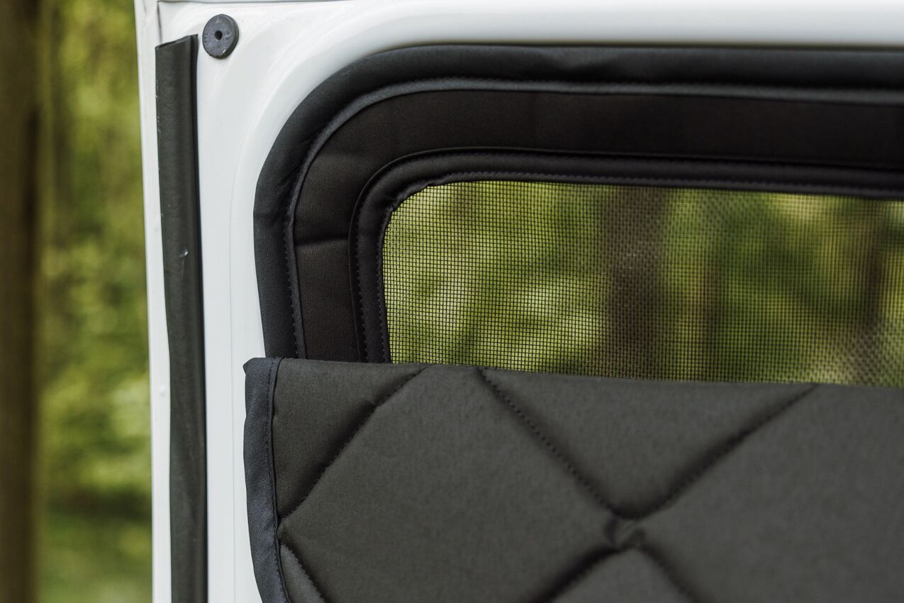 Magnet-Moskitonetz für VW T6 Multivan, Caravelle, California, Transporter mit Magnete Thermomatte
