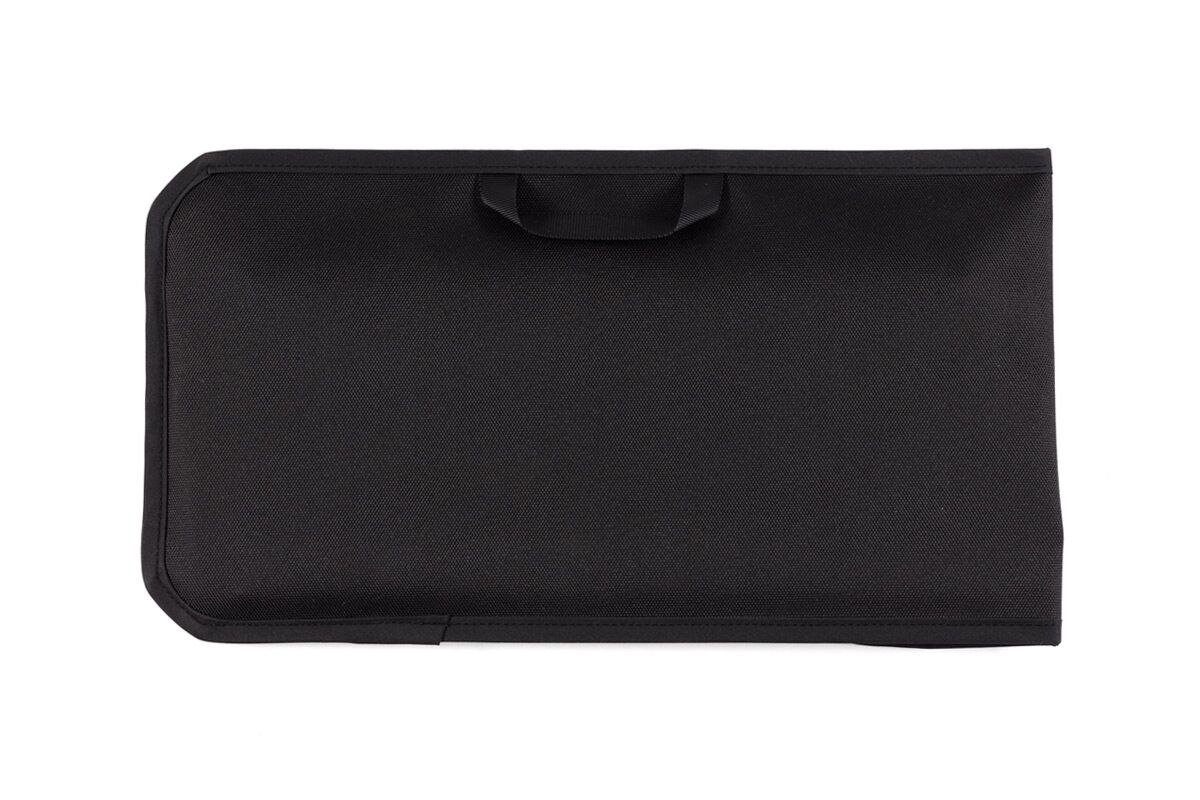 Maßgeschneiderte Schutztasche Größe M für Lüftungsgitter Lüftungsbleche Frischlüfter Rückseite