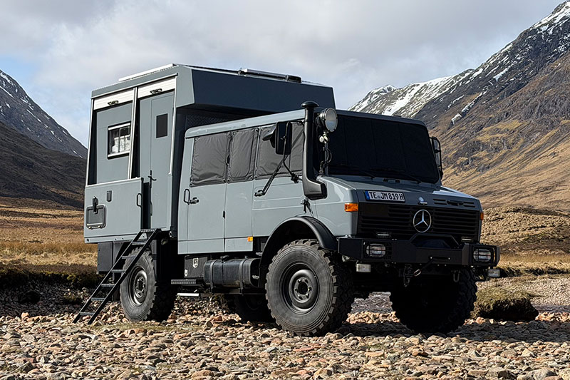 Mercedes Unimog Doppelkabine Magnet-Außenisolierung in Schottland